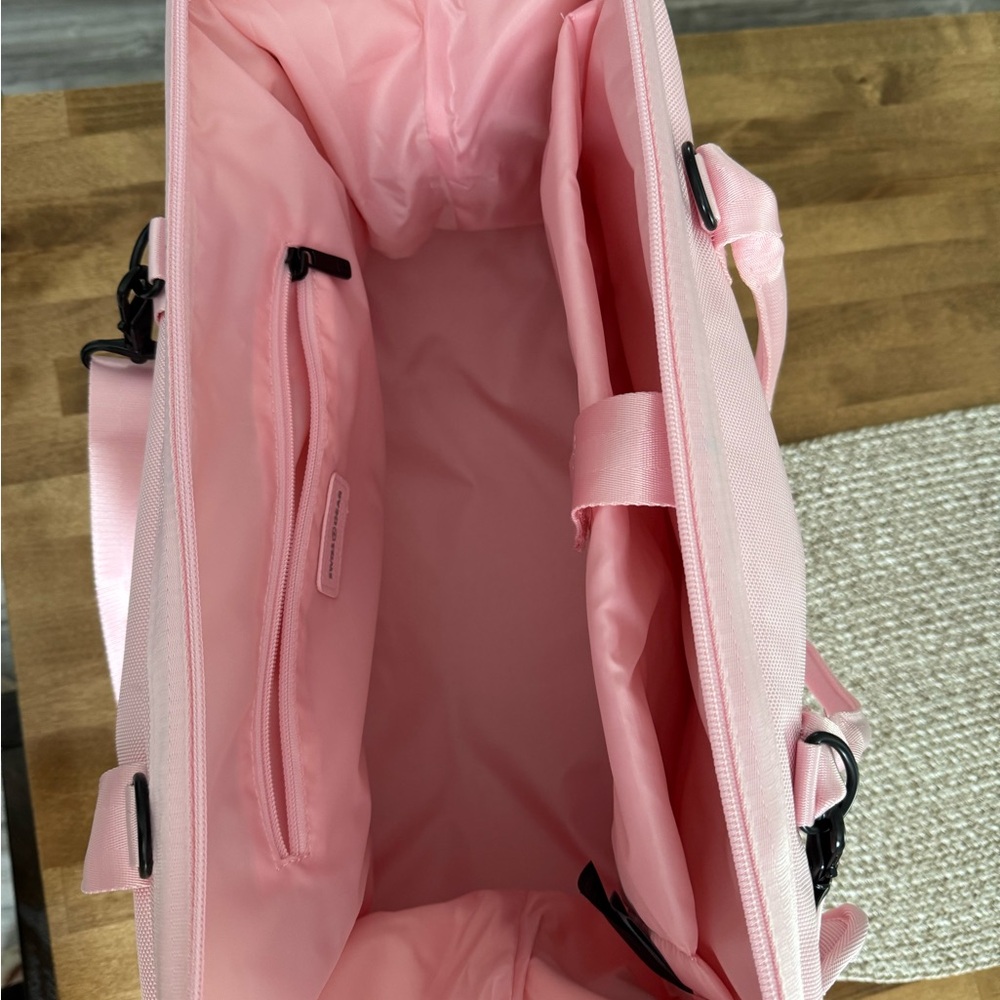 SwissGear Pink Travel Duffel Bag - Picture 10 of 13